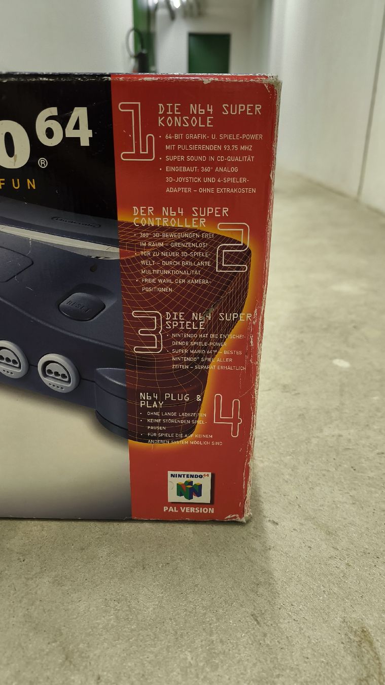 Nintendo Konsolen: OVP - Console Nintendo 64 avec sa boîte – Gebraucht aus St-Prex von Deetouch 3