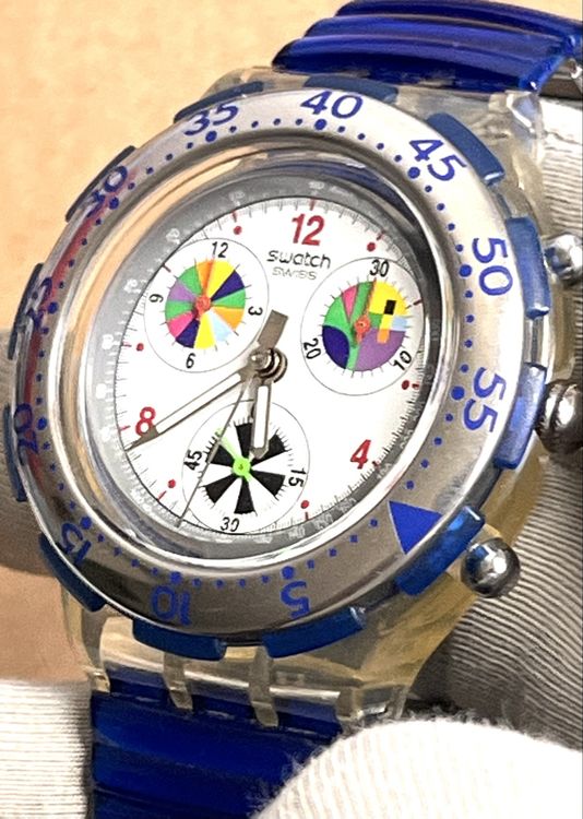 Swatch Montres: Blaue Swatch Uhr mit bunten Elementen-Sammlerstück! – D'occasion à Grenchen par chththl 6