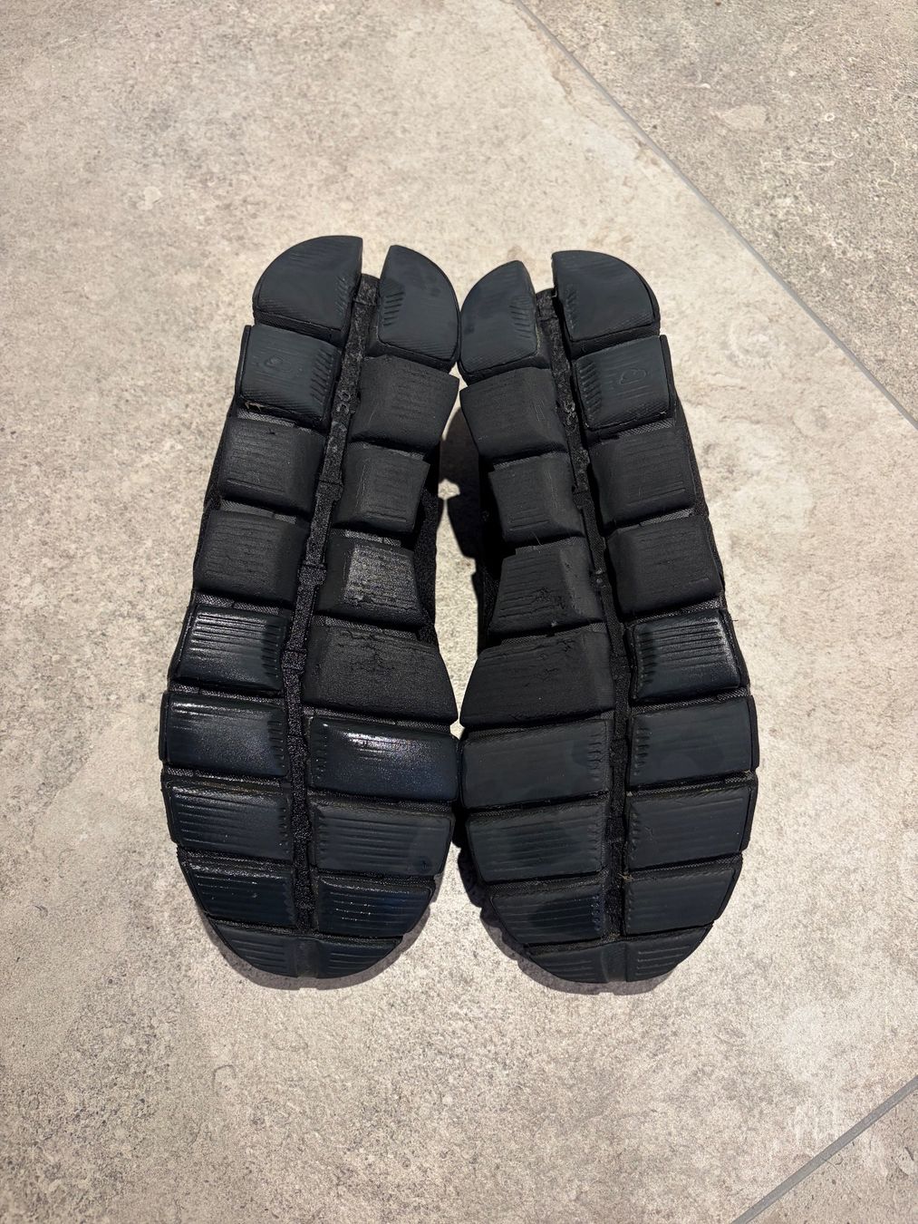 On Herrenschuhe: On Schuhe, Grösse 42 – Gebraucht aus Thayngen von Liv-24 4