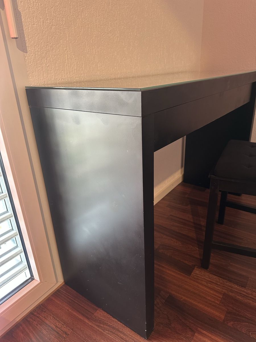 Ikea Tavoli da trucco: Schminktisch Malm – Usato da Oberentfelden venduto da TKA9 1