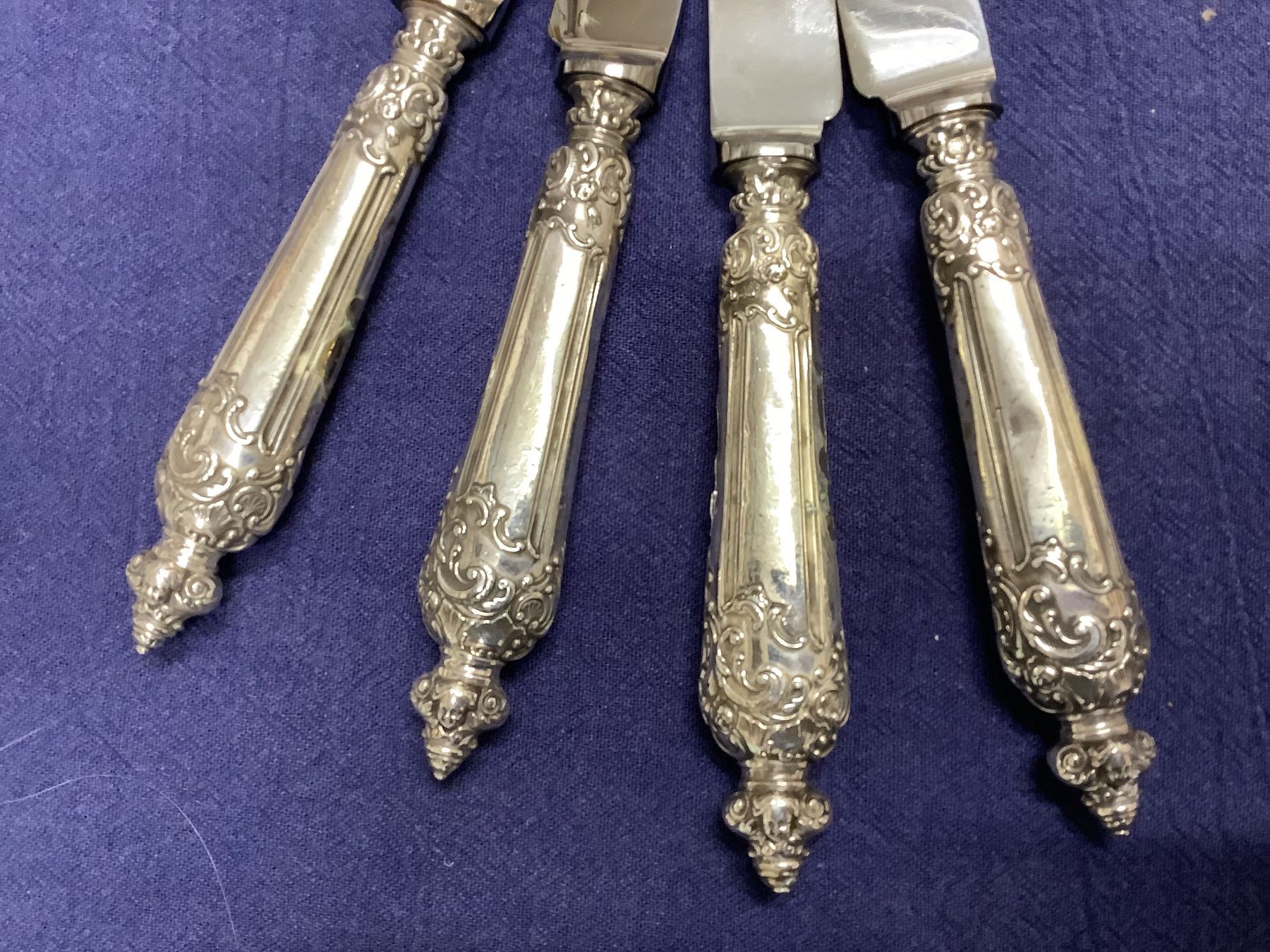 Posate: 4 couteaux entrée, manche Minerve Argent – Usato da ORBE venduto da mar_j9rz 2