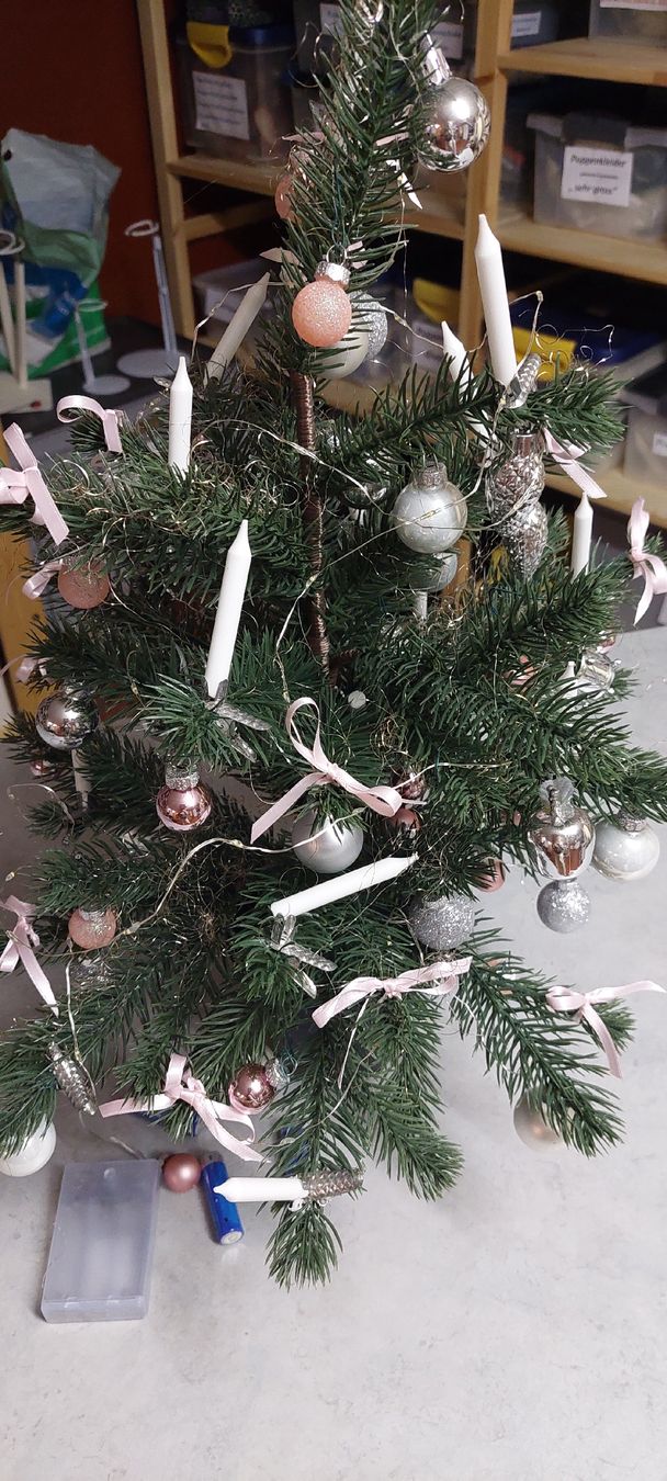 Tutte le decorazioni: Weihnachtsbaum dekoriert  mit Licht etc. – Nuovo (secondo la descrizione) da Muri AG venduto da nindo1 7
