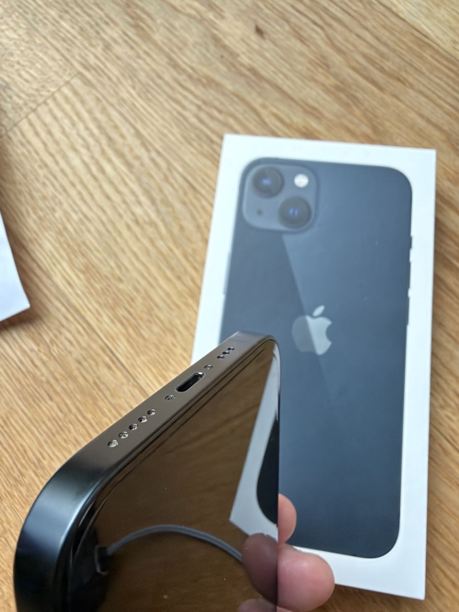 Apple Telefoni cellulari / Smartphones: Apple iPhone 13 Midnight 128GB – Usato da Zürich venduto da kas_fzc6 3