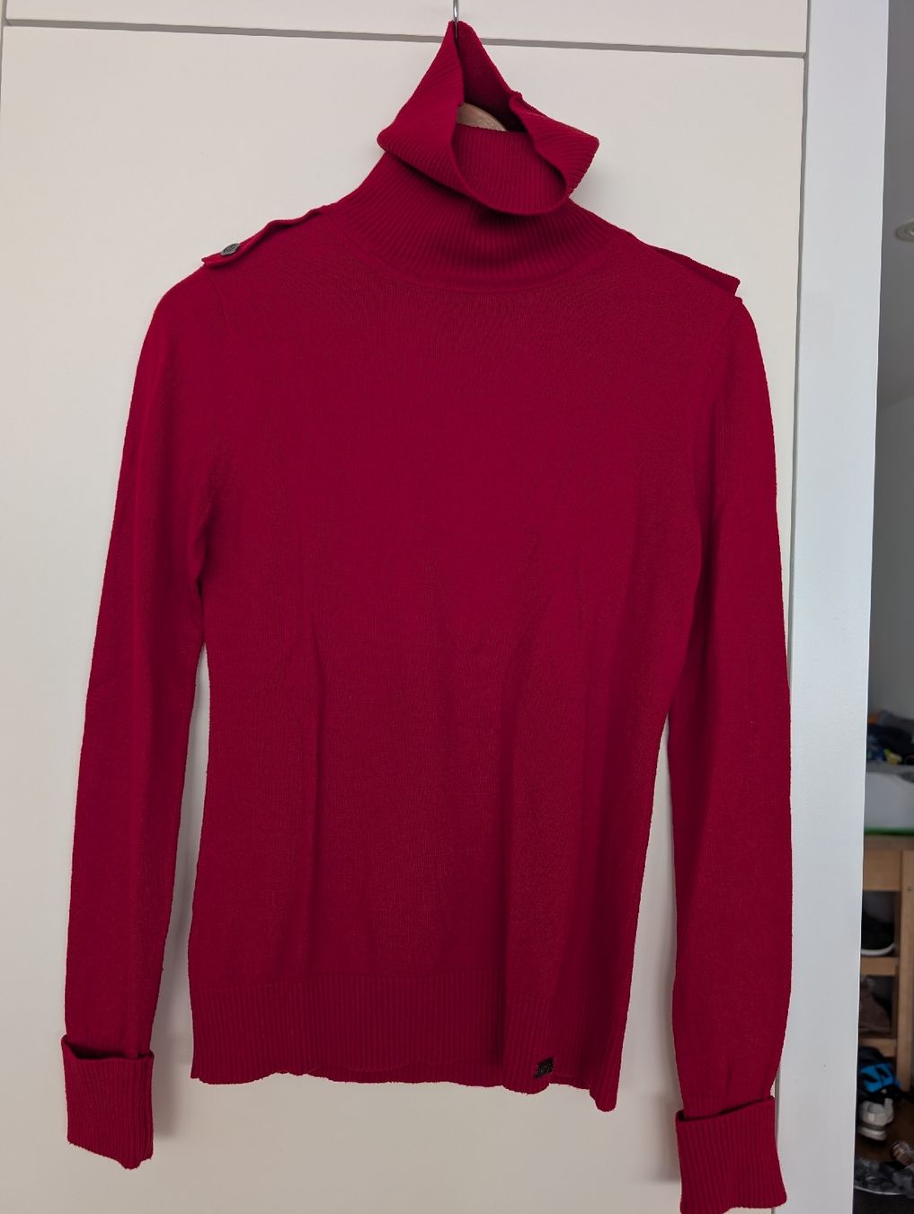 Mango Maglioni & Felpe: Mango Rollkragenpullover, Rot, Grösse M (mit L angeschrieben – Usato da Basel venduto da an_v7yj 9