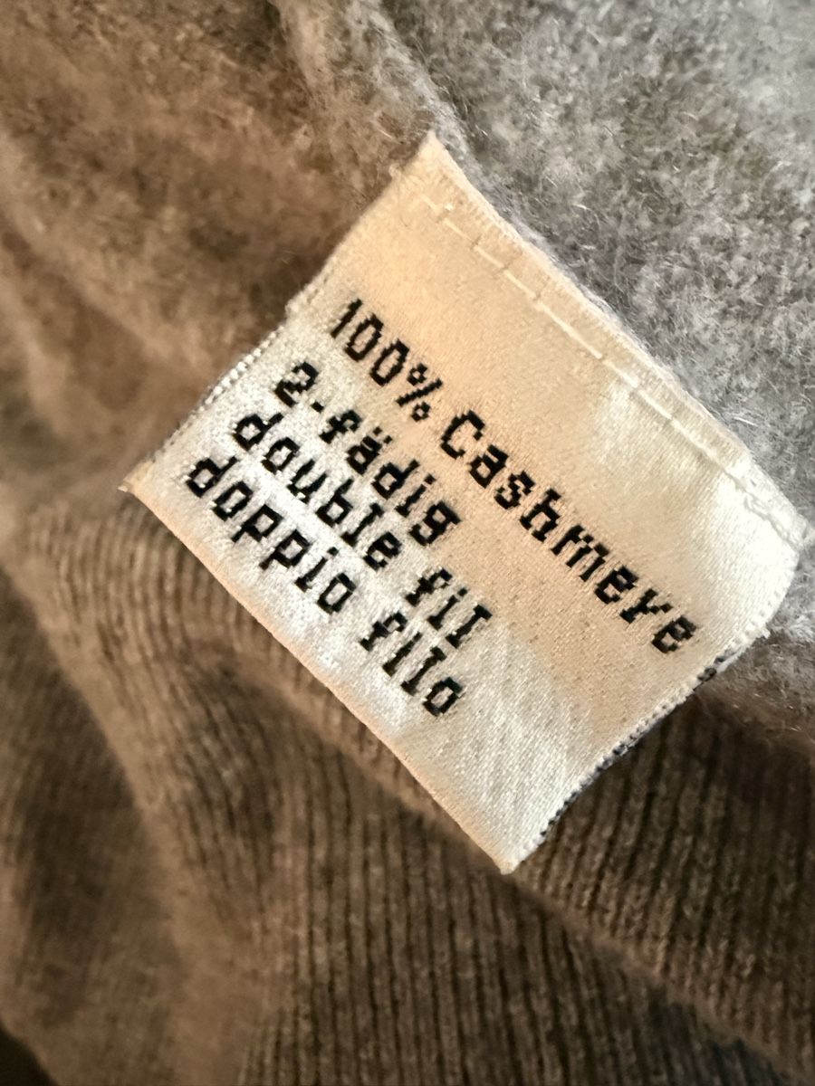 Pullover & Sweatshirts: Kaschmir Rollkragenpullover von Nulu Grau, 36 ital. 40 Pulli – Gebraucht aus Staad SG von Chirrari 4