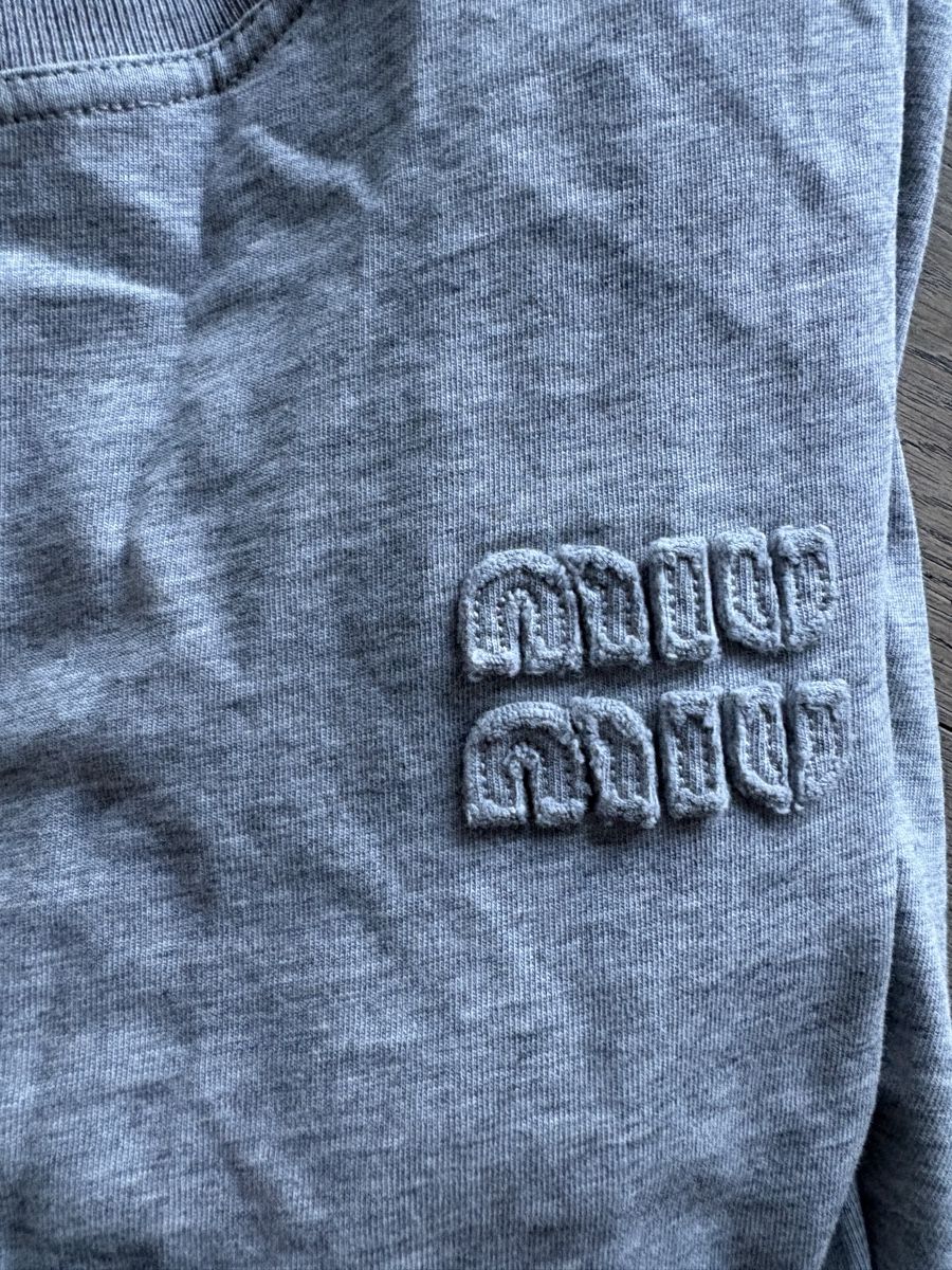 Miu Miu Tops: Miu Miu longsleeve - cotton, grey – Gebraucht aus Nyon von My_wardrobe 3
