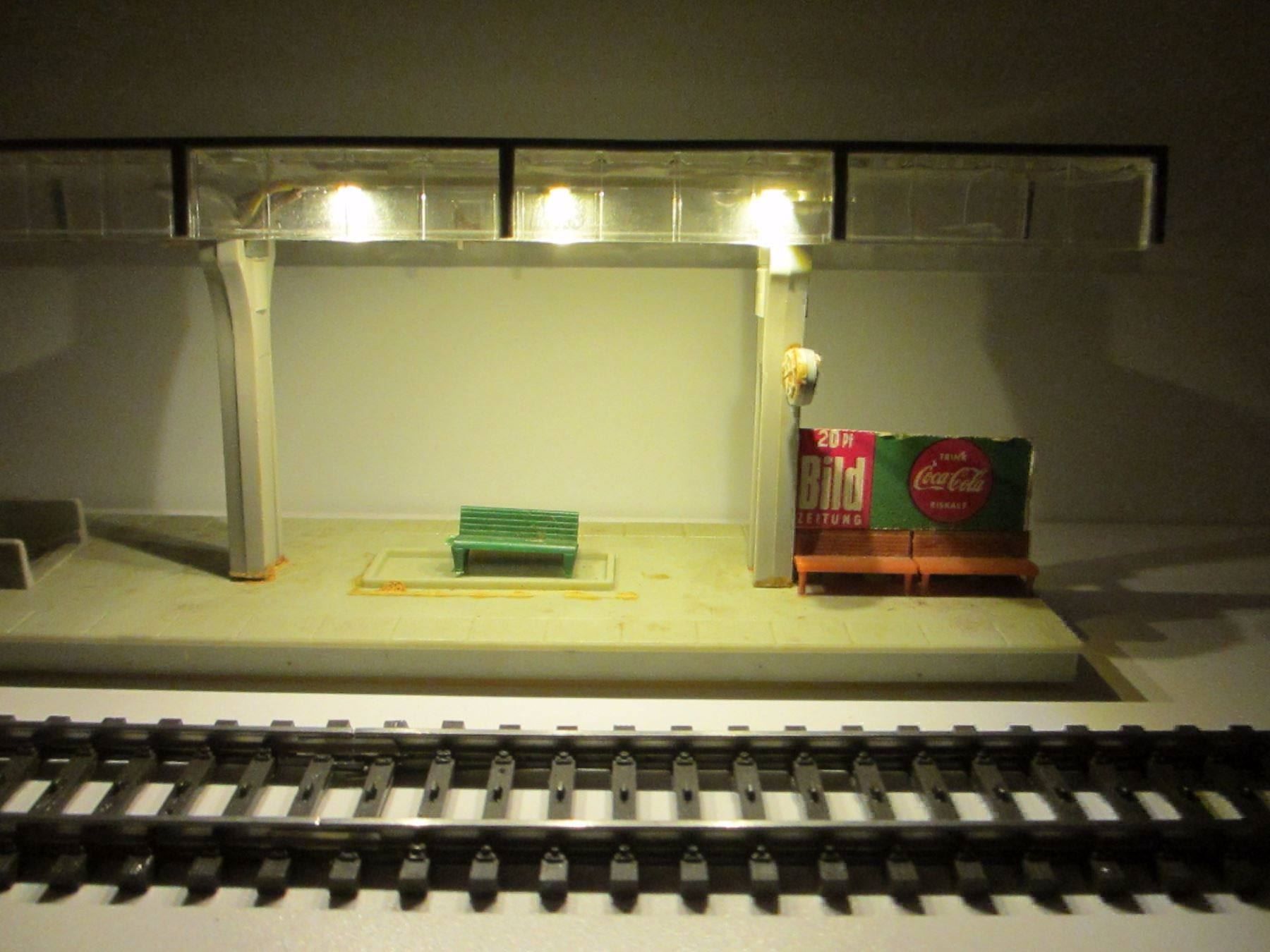 Märklin Modelleisenbahnen: 30 KELLTEC LED  Stäbe warmweiss dimmbar 0-24 Volt AC/DC – Neu und originalverpackt aus Dittingen von  2
