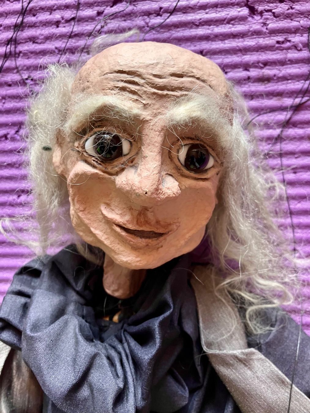 Statuette: Marionette – Usato da Winterthur venduto da Barunggeli 2