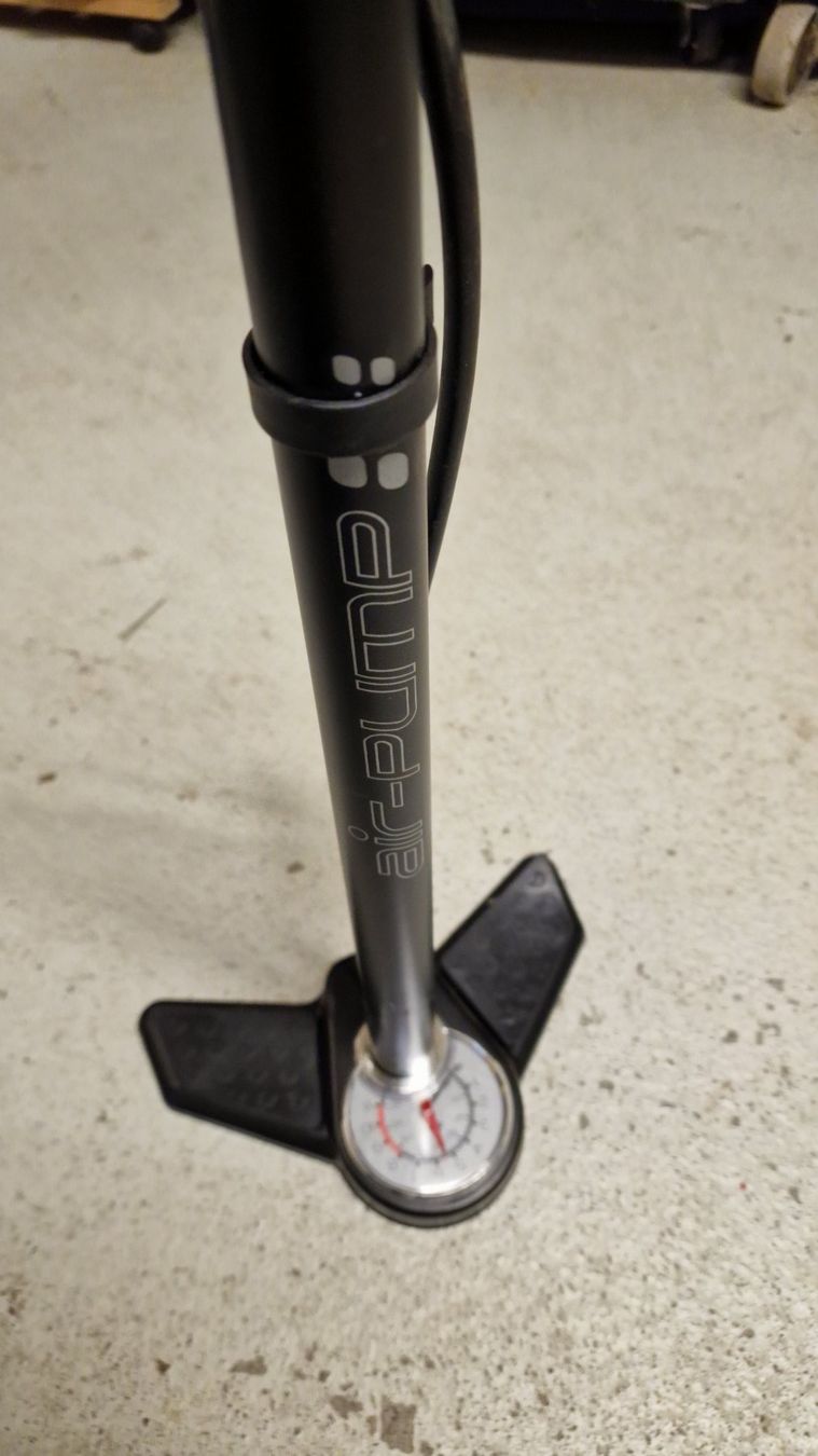 Pompe: Air Pump Standluftpumpe, Luftpumpe, Pumpe – Usato da Nebikon venduto da Japostyle 1