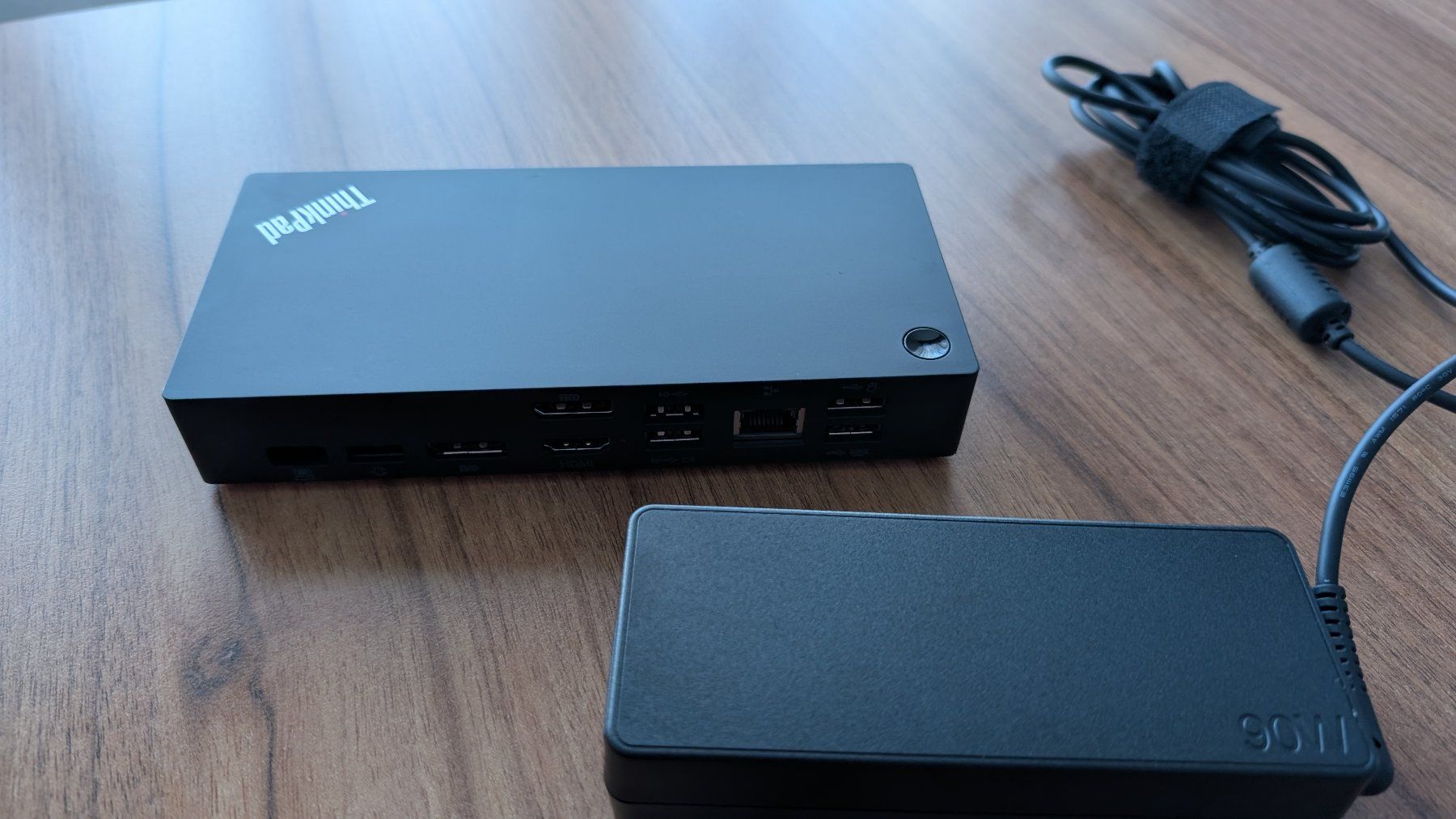 Lenovo Docking station: ThinkPad Universal USB-C Dock 40AY – Usato da Oberwil-Lieli venduto da meipa3000 4