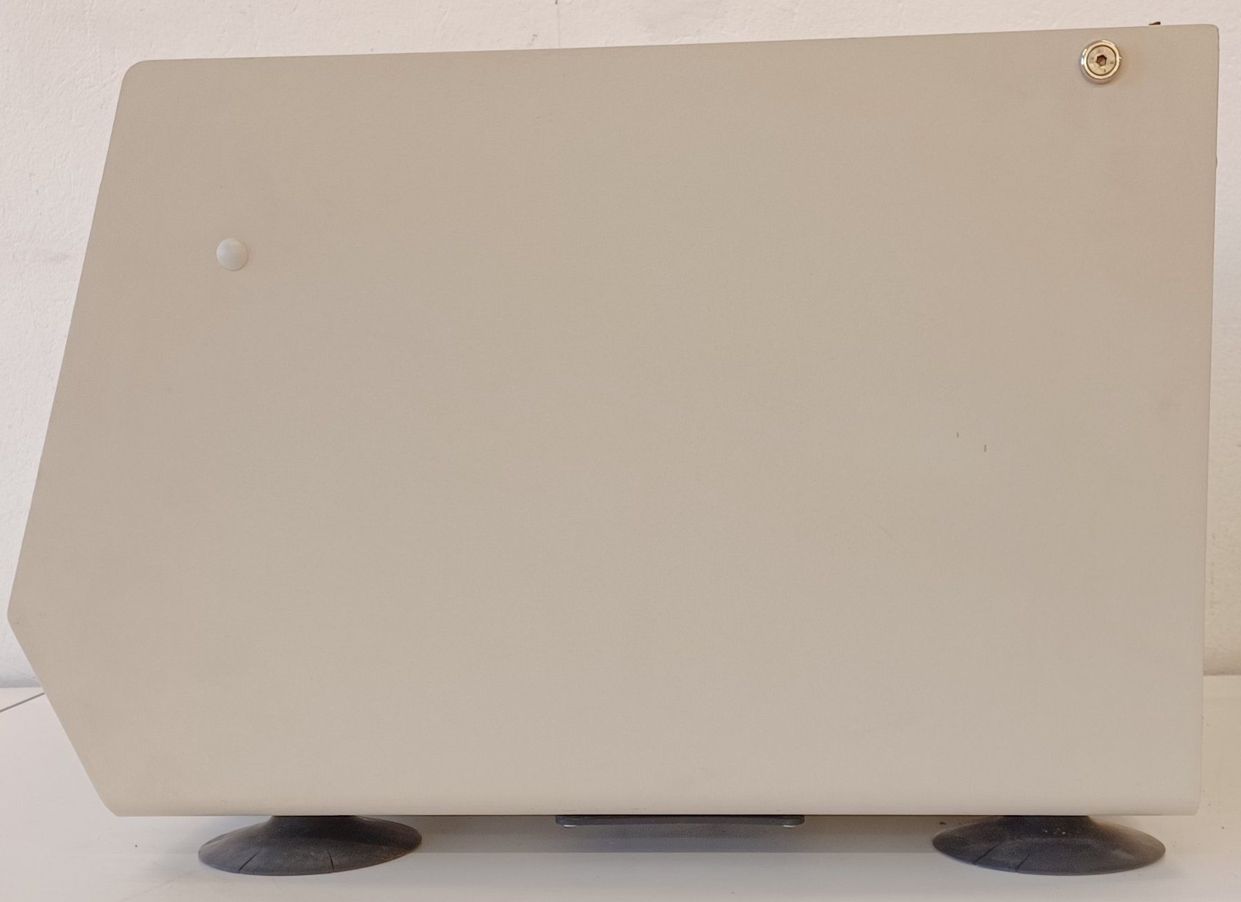 Accessori da laboratorio: Sigma 3-15 Tabletop centrifuge – Difettoso da Niederdorf venduto da LeptonAG_Labor 4