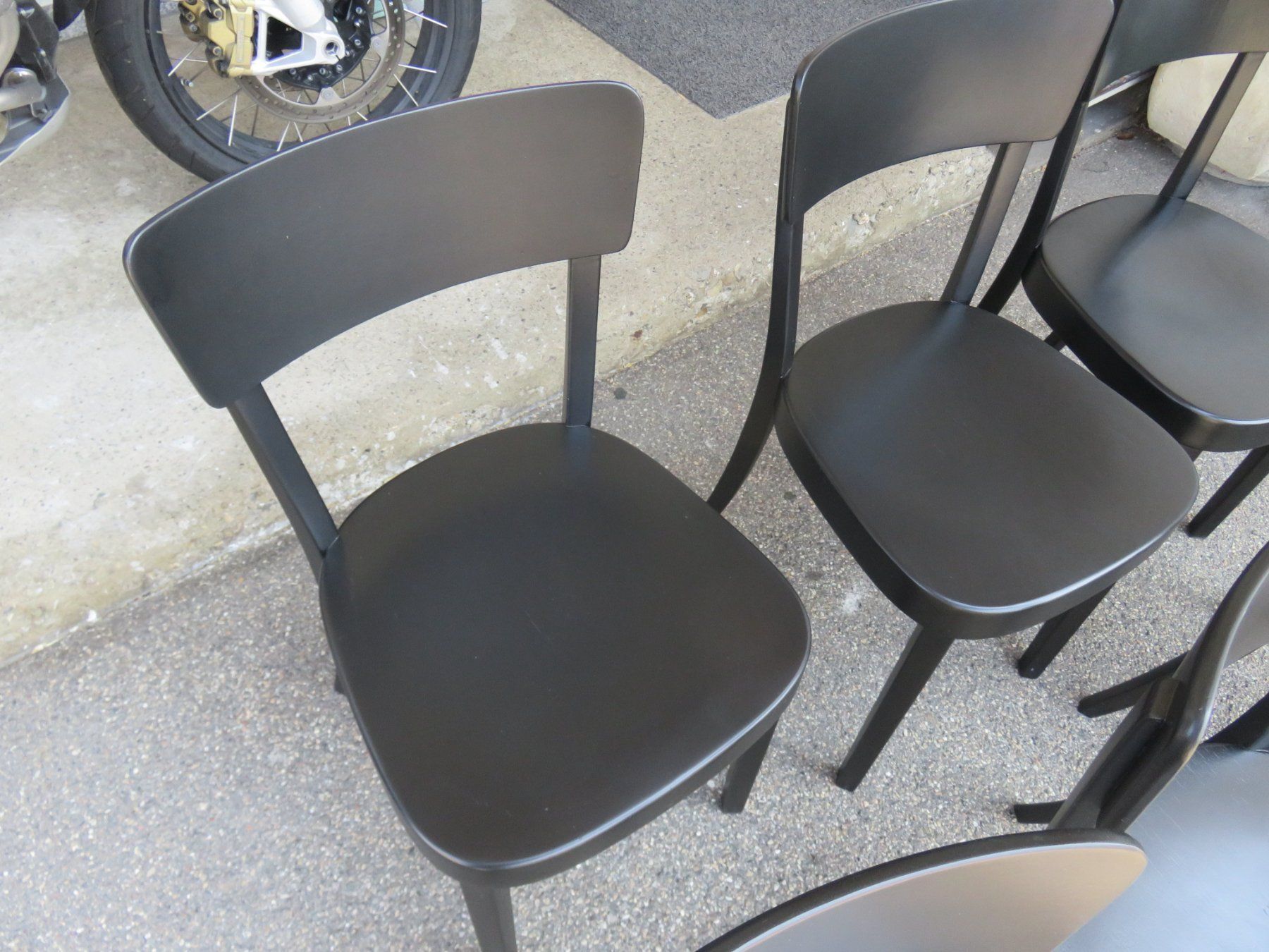 Horgen Glarus Chaises: 6 antike Beizenstühle Horgen-Glarus – D'occasion à Ruswil par Mfladibus 5