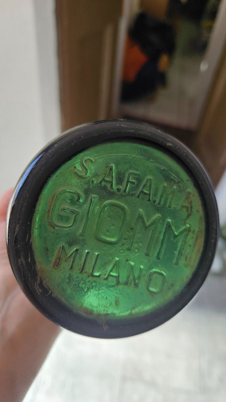 Bottiglie: Bottiglia di vetro verde Giommi – Usato da Melano venduto da H-Sara 2