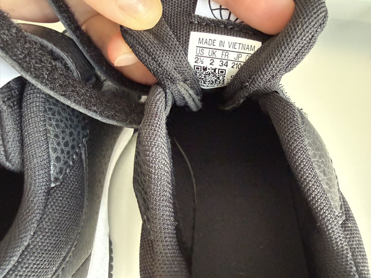 Adidas Chaussures garçon: Adidas sneakers 34 boy – Neuf (Voir description) à Châtelaine par Veradat 3
