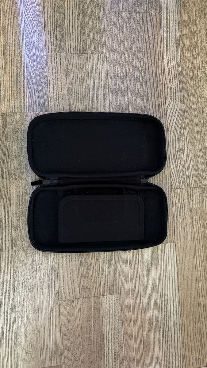 Borse: Nintendo Switch Tasche – Nuovo (secondo la descrizione) da Bern venduto da blackshiri
