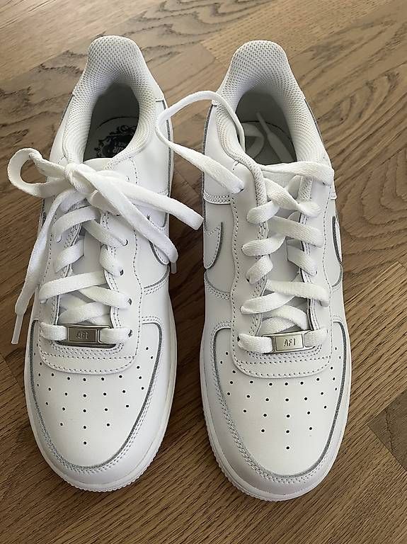 Nike Herrenschuhe: Air Force 1 (Gr. 40) – Gebraucht aus Baden von rit_qsr9