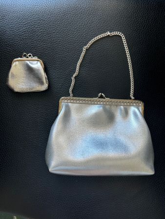 Handtasche mit Portemonnaie