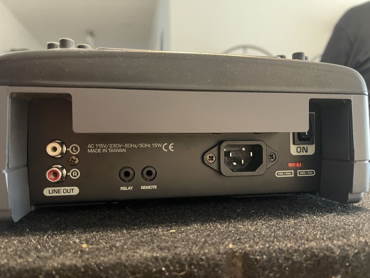 Numark Sistemi audio & multimediali: 2xNumark AXIS 9 Professional CD Player Set schwarz gebraucht – Usato da Greifensee venduto da 27Coco27 1