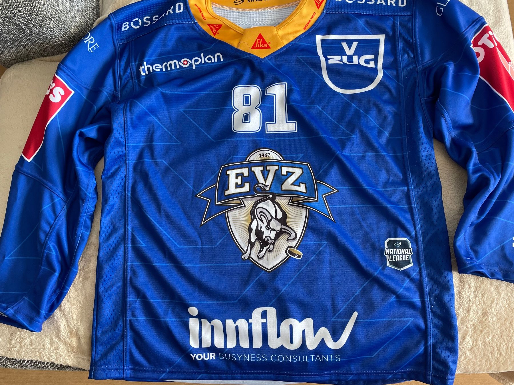 Canottiere & Pantaloni: Eishockey Trikot EVZ – Nuovo (secondo la descrizione) da Hünenberg venduto da bahnsidi 4