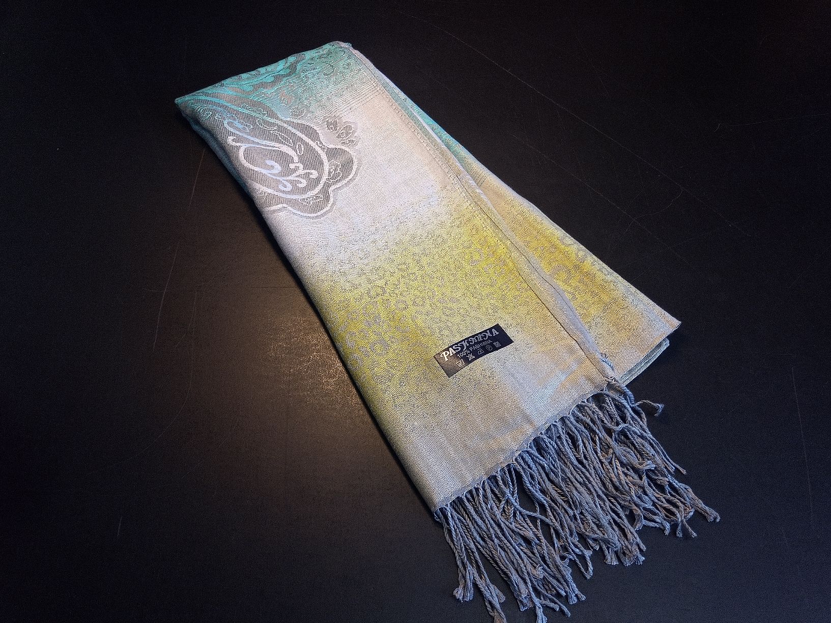 Foulards, Tücher & Schals: Schal / Tuch aus Paschmina / Pashmina – Gebraucht aus Reiden von Zofi-Brocki
