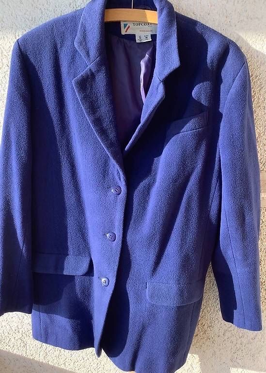 Giacche: Blazer bleu gr. 38 vintage – Usato da Icogne venduto da Juka