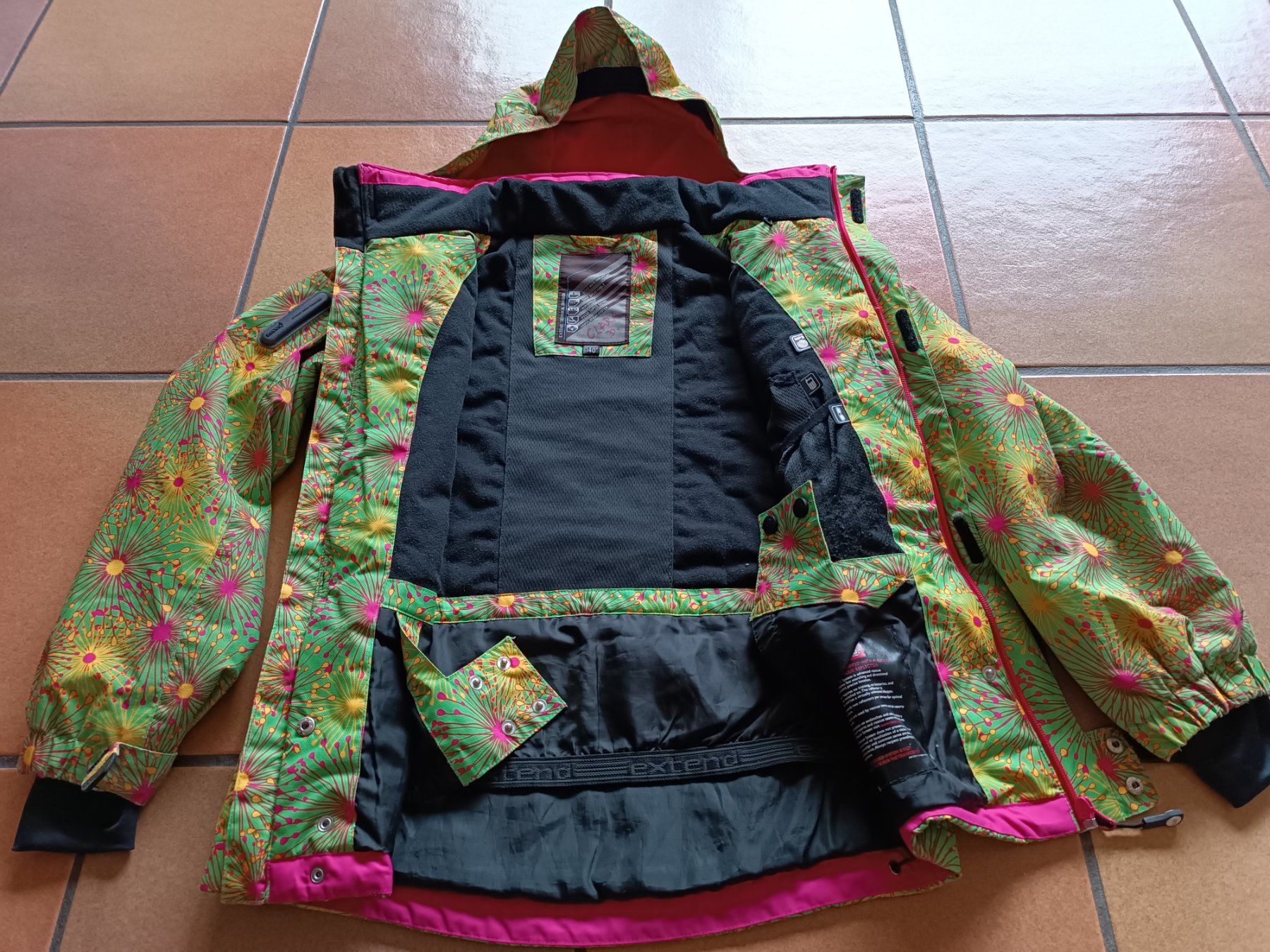 Lots de vêtements: Ensemble de ski EXTEND, taille 140cm – Neuf (Voir description) à Bevaix par dusspe 1