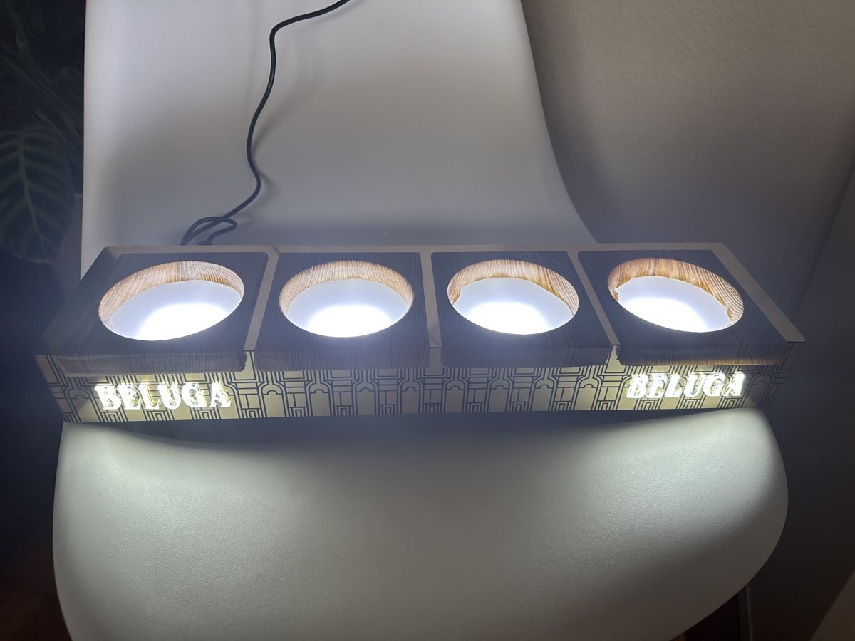 Wandhalterungen: Beluga Vodka Flaschenhalter mit LED Licht! – Gebraucht aus Arlesheim von Lipinho7 1