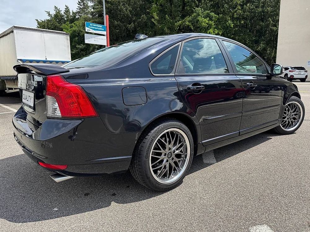 Volvo Automobili: VOLVO S40 T5 Momentum Geartronic 2010- 112 000 km Frisch MFK – Usato da Wil SG venduto da Adeja09 3