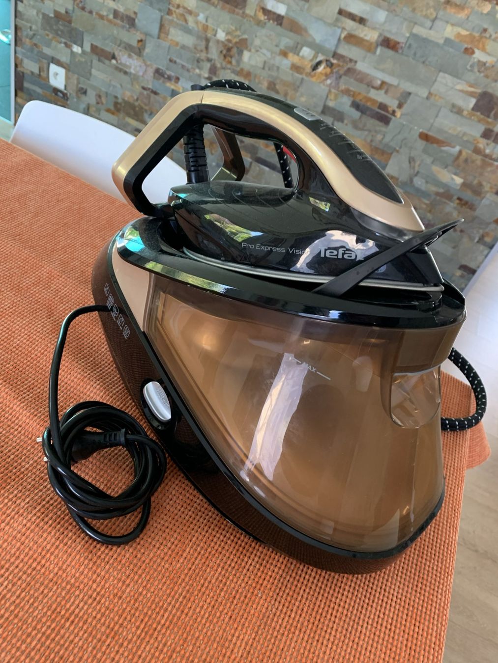 Tefal Bügeleisen: CENTRALE VAPEUR TEFAL – Neu (gemäss Beschreibung) aus Collonge-Bellerive von Tokyo2020