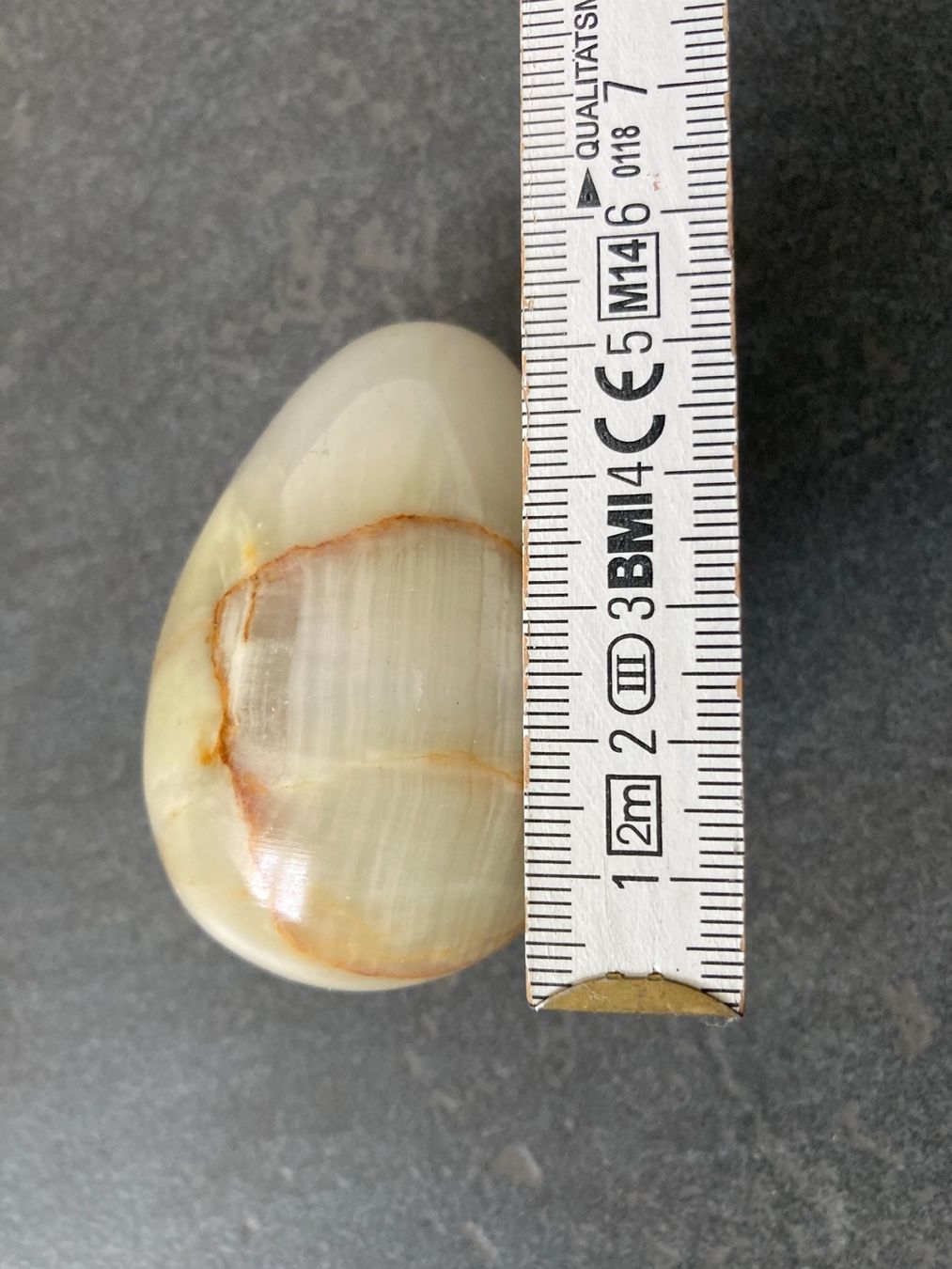 Minerali & Pietre curative: EI   STEINEI  ALABASTER – Usato da Subingen venduto da ArtBead 2