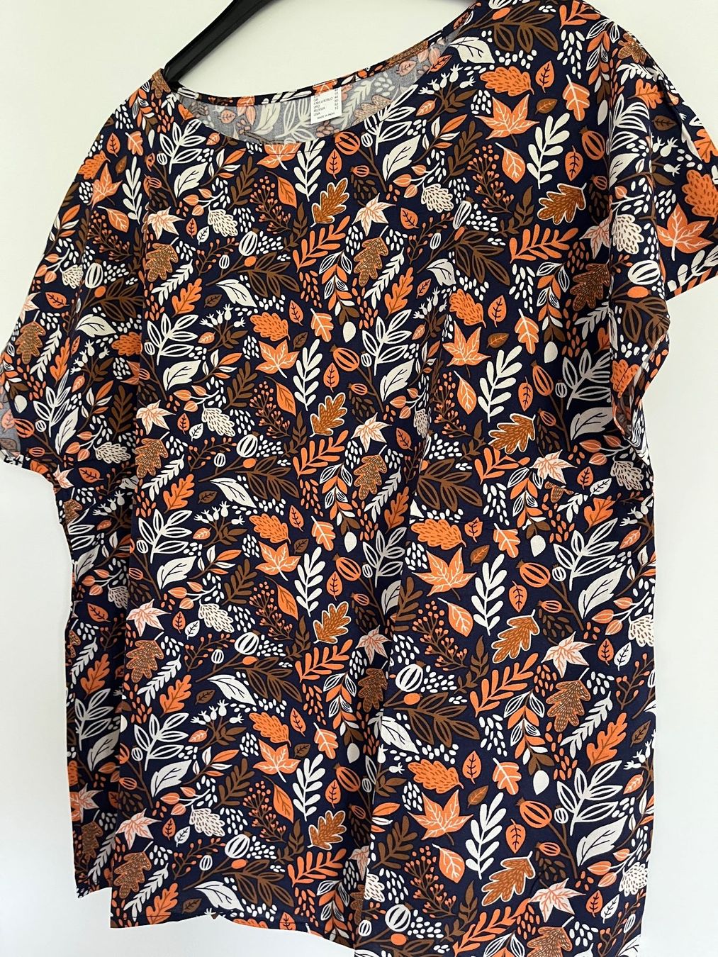 T-shirt: T-Shirt /// Neu /// 44 – Usato da Brittnau venduto da Zofigerin