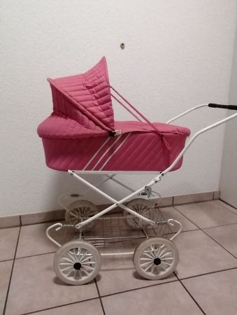 Puppenwagen