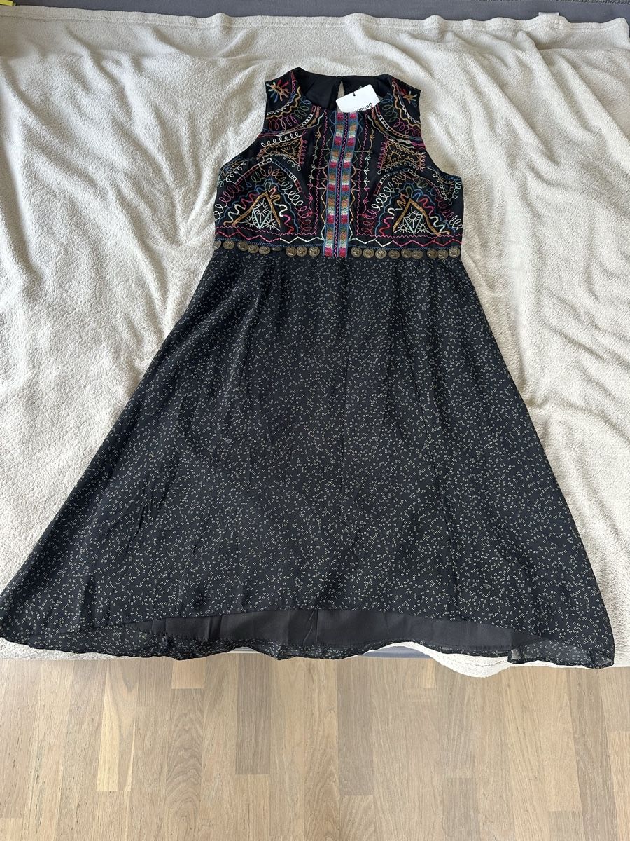 Desigual Robes: Desigual Kleid – Neuf avec emballage d'origine à Bellmund par Srisi01 1