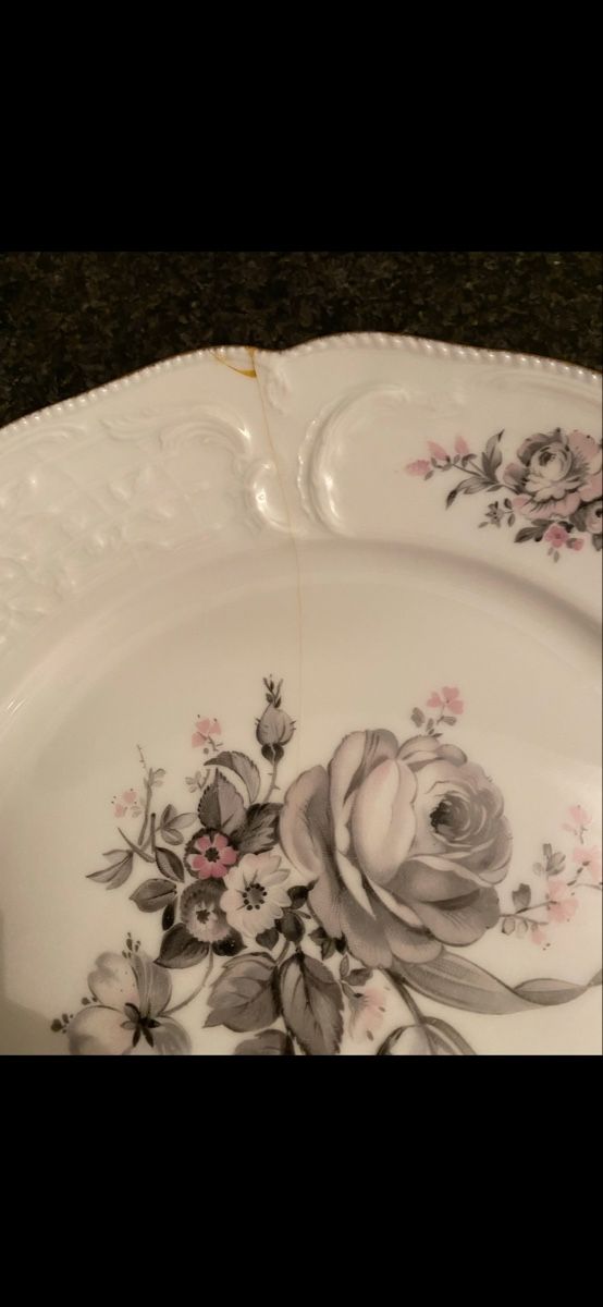 Services de table: Geschirr-Set mit Rosenmuster, Rosenthal – D'occasion à Zullwil par anho84 2