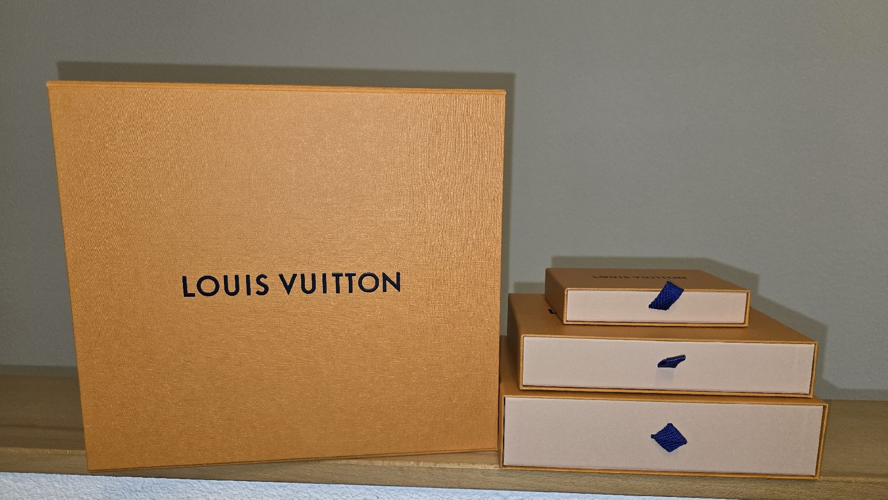 Transportkisten: Louis Vuitton Boxen Set 4 Stk. – Gebraucht aus wallisellen von funkelsternchen5