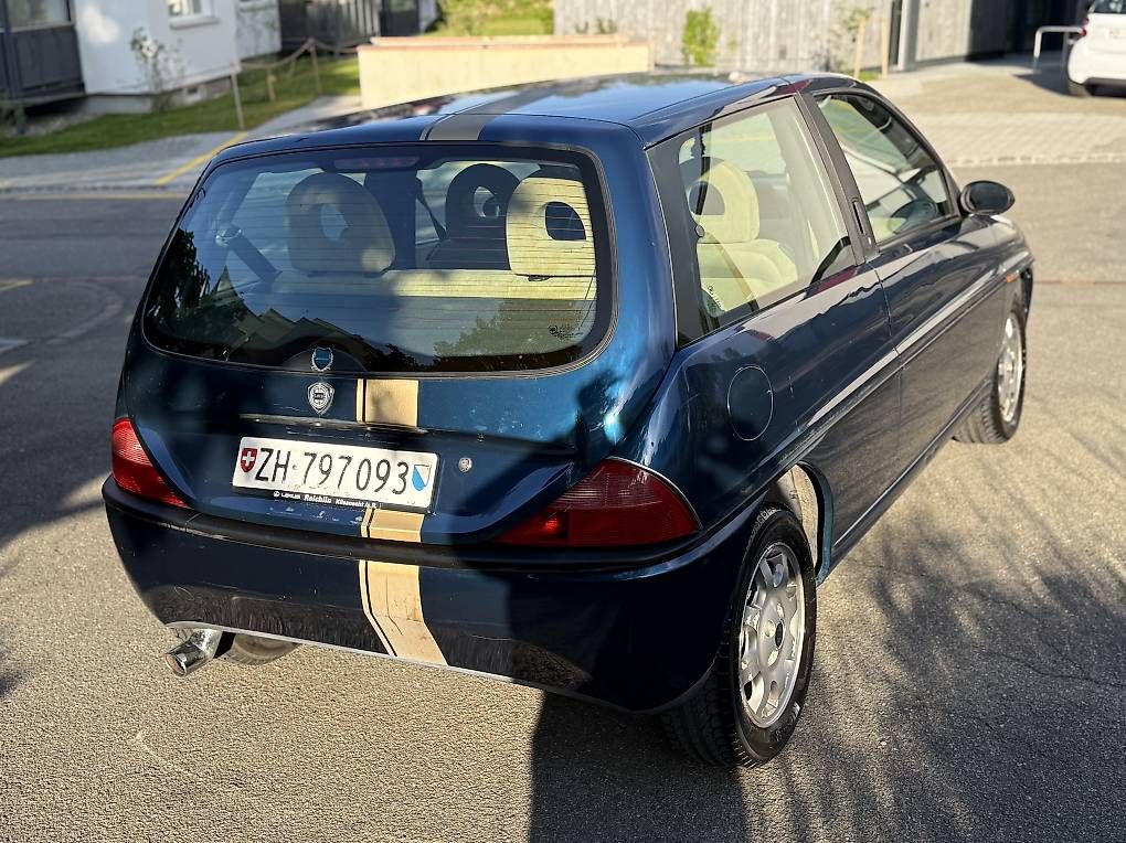 Automobili: Lancia Y 1.4 Benziner mit Rest mfk  – Usato da Thalwil venduto da Simone1992 1