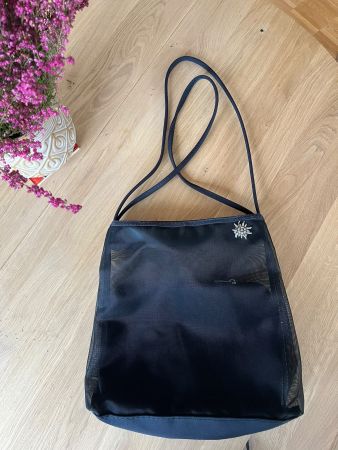 Vintage Netztasche schwarz mit Edelweiss Anstecker