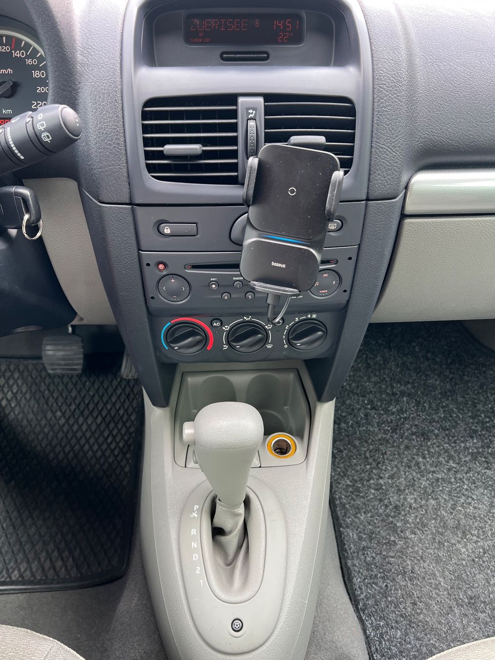 Renault Autos: Renault Clio 1,4 16V – D'occasion à Stäfa par Ted85 5