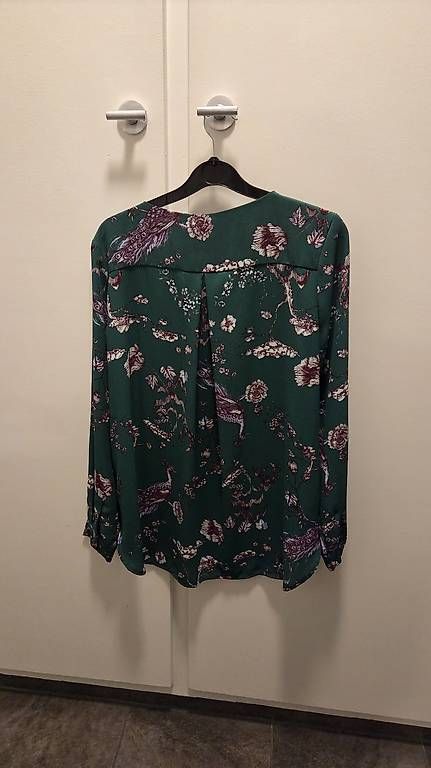 Vila Blusen: Vila Bluse, S/36 – Gebraucht aus Bern von nigq 2