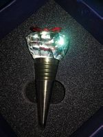 swarovski bottle stopper poinsettia