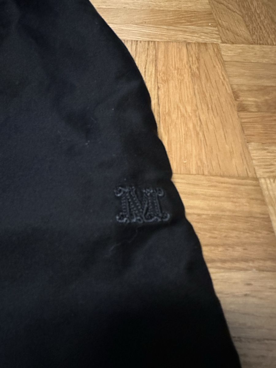 Max Mara Pantaloni: MaxMara oversized Shorts mit Gummizug – Nuovo (secondo la descrizione) da Meisterschwanden venduto da fulLhouse21 1