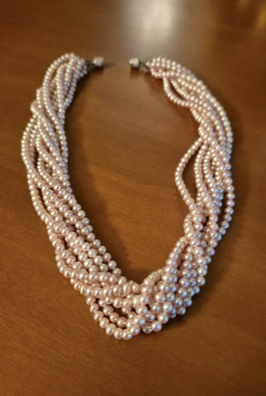 Ketten: Elegante Perlenkette  mit Magnetverschluss  – Neu (gemäss Beschreibung) aus Schaffhausen von peggi77755