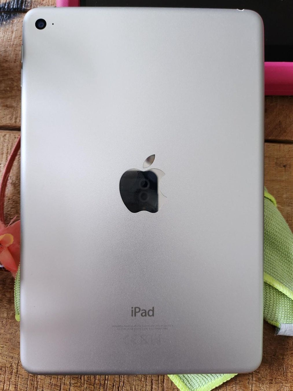 Apple Tablet PC: Apple Ipad mini 4 - 128GB - WiFi – Usato da Zürich venduto da nurp