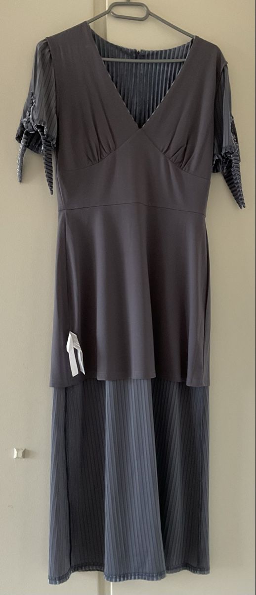 Vestiti: J.O.A. Robe de velours gris perle neuve - taille S – Nuovo e nell'imballaggio originale da Corseaux venduto da Mililaforet75 7