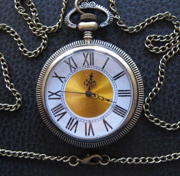 Orologi: Steampunk / Victorian Style Umhängeuhr – Nuovo (secondo la descrizione) da Schwanden GL venduto da UHRKNALL