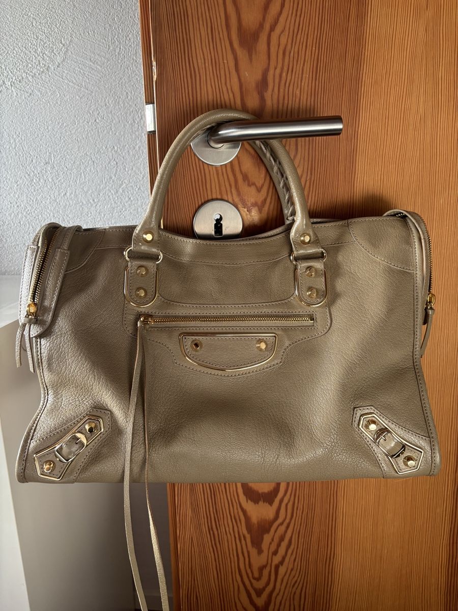 Balenciaga Borse da donna: Balenciaga City✨ – Nuovo (secondo la descrizione) da Zumikon venduto da lar_h5tb