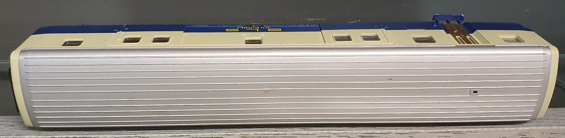 Roco Modelleisenbahnen: ROCO:DC: BLS GEPÄCKWAGEN BLAU/CRÈME – Gebraucht aus Biglen von taunus82 2