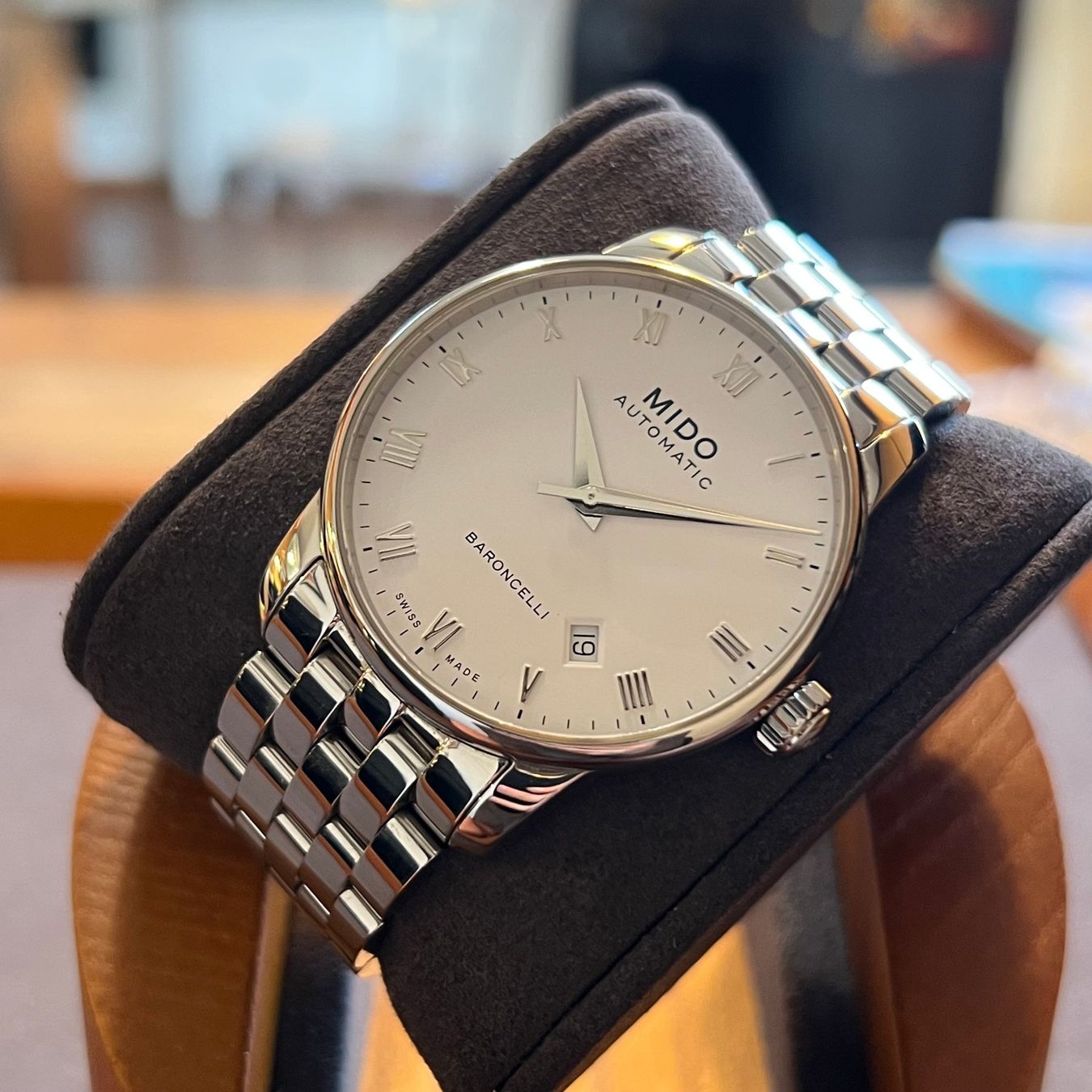 Mido Orologi: Mido Baroncelli Automatic Date M8600.4.26.1 – Usato da Carouge GE venduto da Watchaser 8