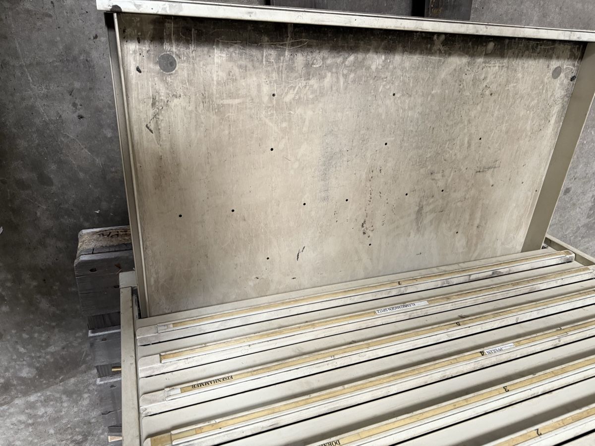 Alle Werkzeuge: Werksttschrank – Gebraucht aus Horriwil von Carrera68 5
