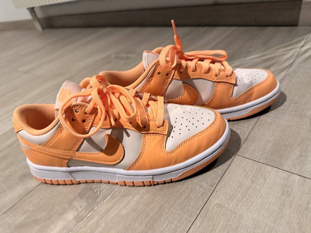 Nike Scarpe da uomo: Nike dunk low peach cream – Usato da Taverne venduto da buc_ggg9 1